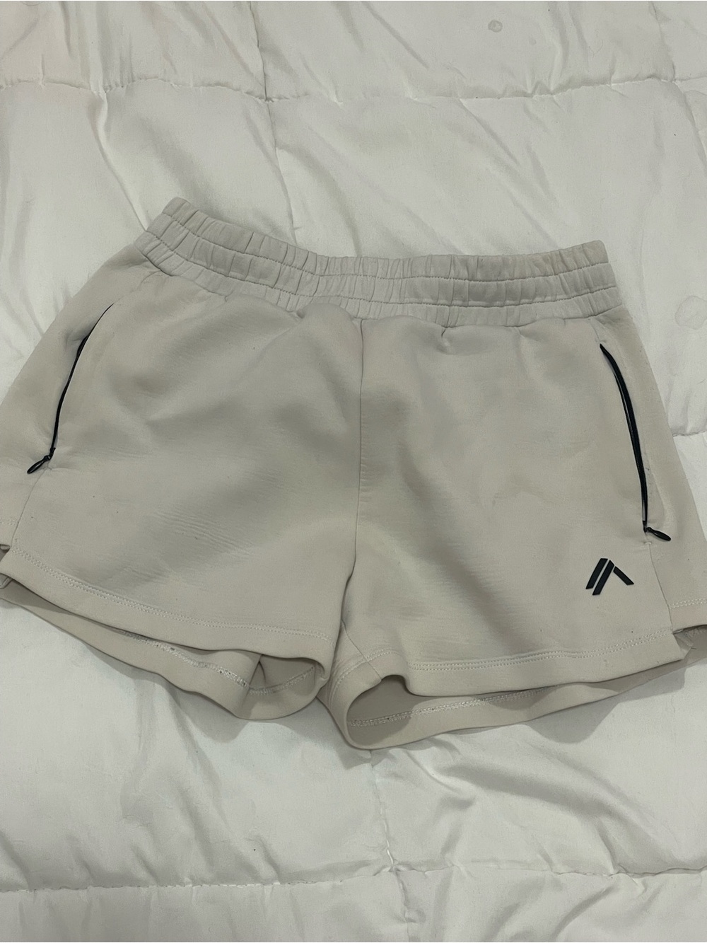 Alphalete Beige Shorts